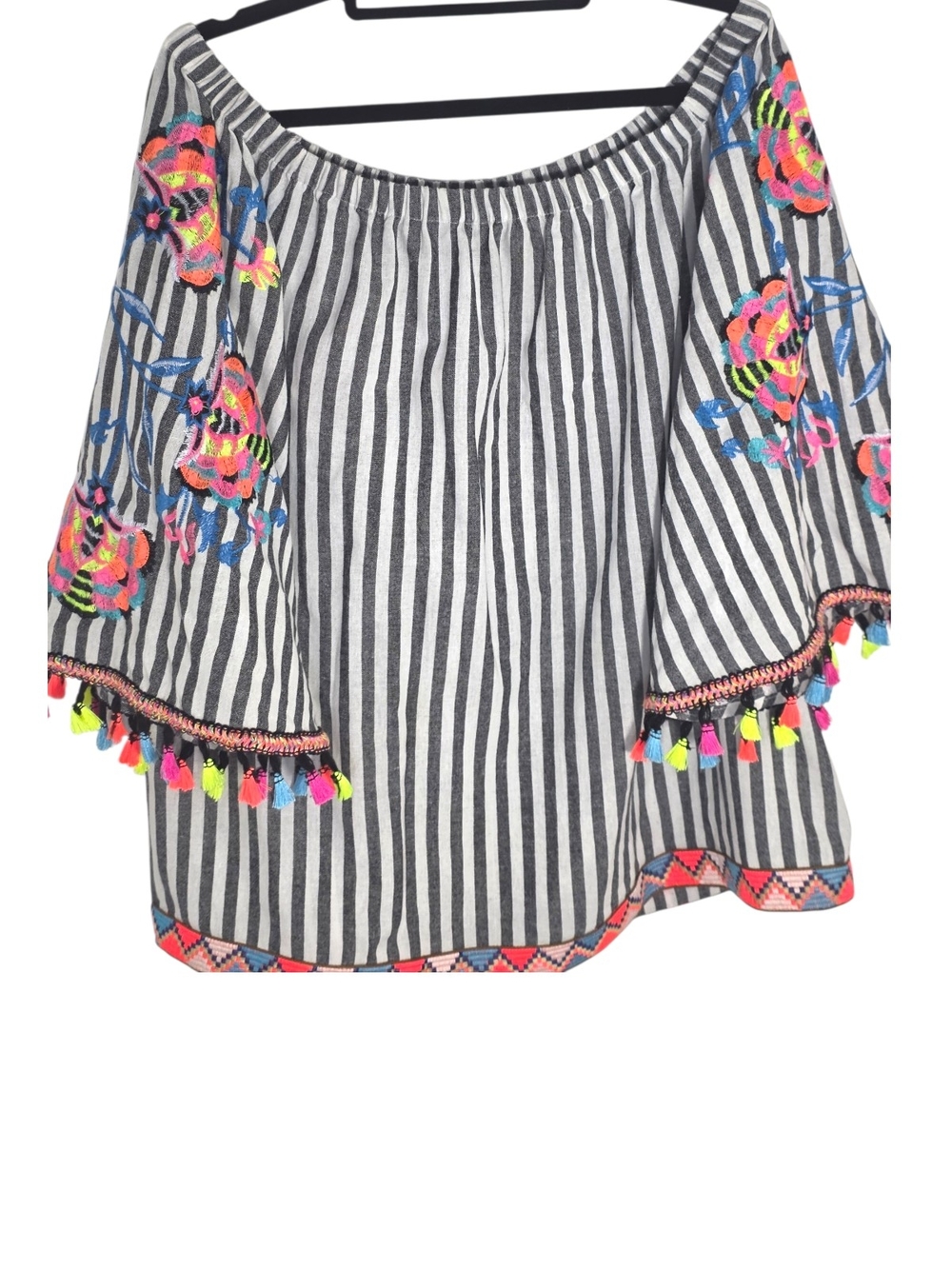 See And Be Seen Striped Off-Shoulder Floral Embroidery &Tassels Black/White Top